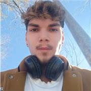 Aficionado a la enseñanza mientras estudio el grado en Historia